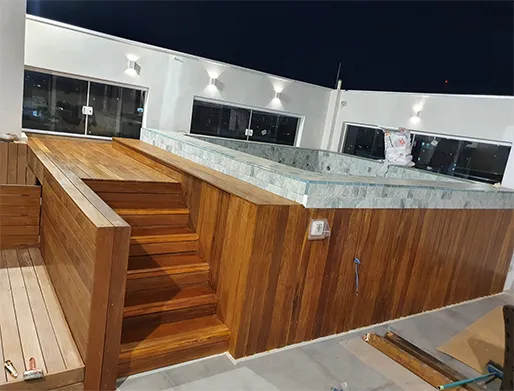 Raspagem de Deck na Vila Santa Catarina